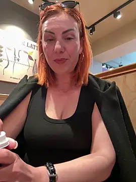 pervimilf online show from April 15, 9:21 am