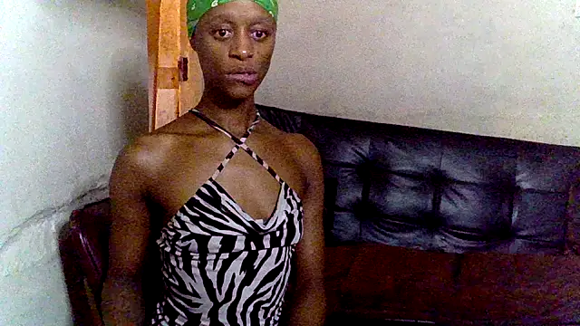 Nikistickyxx25 online show from November 20, 4:52 pm