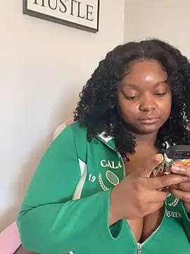 Fxncymuse online show from March 30, 6:29 pm