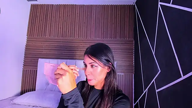 ZarinaWynne online show from March 23, 1:17 pm