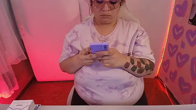 kattybbwbigboobs  online show from March 22, 9:21 pm