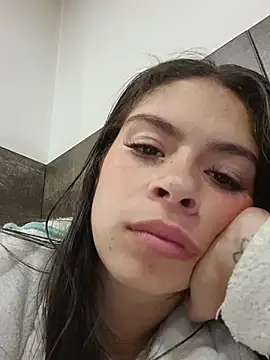 emilygrooe online show from November 25, 10:43 pm