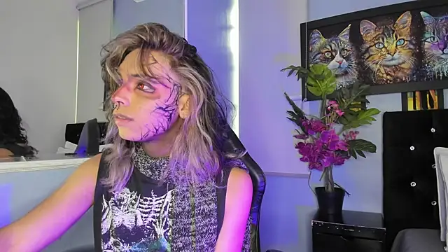 luxiel  online show from November 24, 9:06 pm