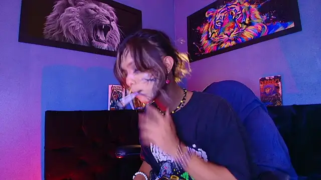 luxiel  online show from January 17, 11:12 pm