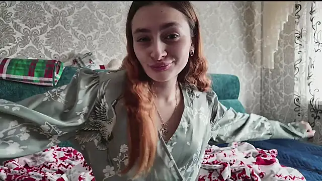 SweetLiaison online show from March 6, 8:31 am