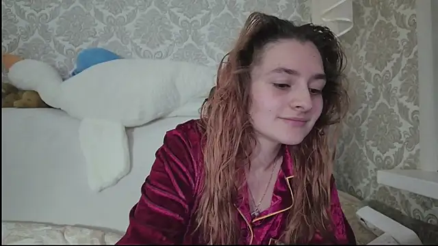 SweetLiaison online show from November 23, 7:04 pm