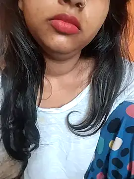 Sexy Divya   online show from April 14, 1:05 am