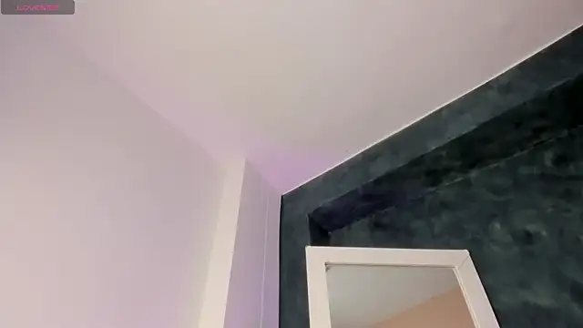 BellaRooux online show from January 5, 5:27 pm