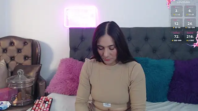 maripa0  69 online show from March 31, 11:05 pm