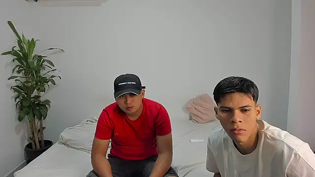 shark boy28 online show from November 24, 4:42 pm