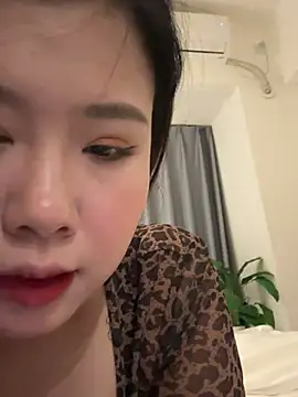 xoxo7799 online show from April 19, 6:10 pm