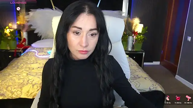 CarolinaaFoxyyy online show from April 12, 5:21 am