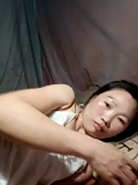 blonde blg online show from February 17, 8:24 am