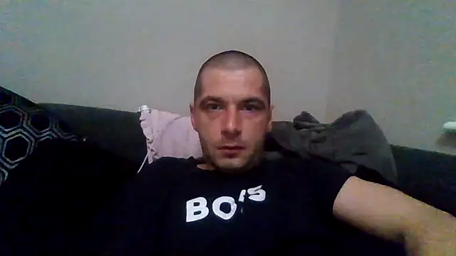 Kinkycouple142 online show from April 2, 8:17 pm