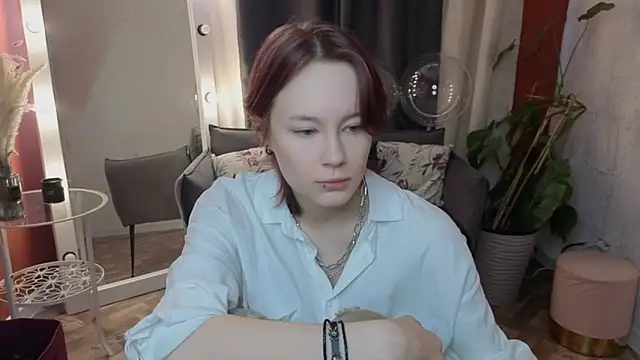 Annie Way online show from March 2, 5:19 am