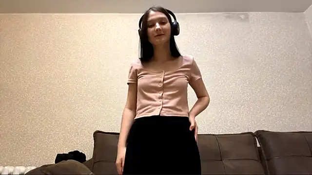 AurorAurora online show from November 14, 8:36 am