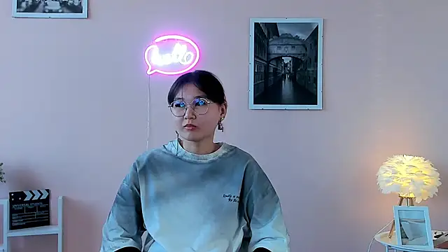 MoonKanan online show from November 17, 6:14 am