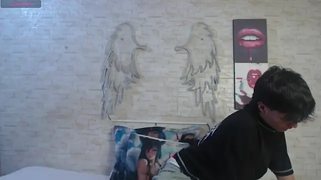 axel milo kairo and noa online show from February 12, 8:32 pm