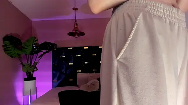 Velvet Dreamss online show from March 27, 11:44 am