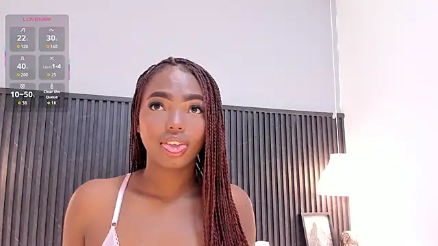 Kenia Storm online show from February 21, 8:20 pm