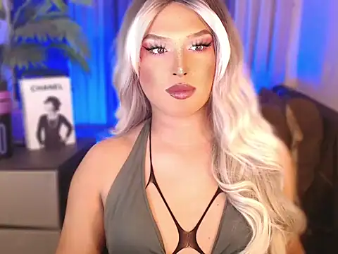 UrGoddess Sofia online show from February 8, 5:05 pm