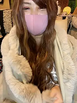 oxLILxMELOxo online show from November 15, 1:01 pm