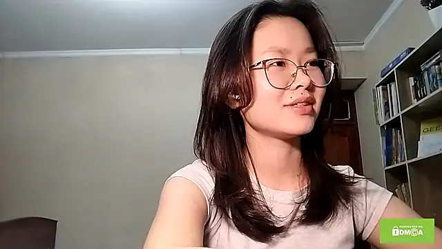 HuldaKye online show from December 20, 1:15 pm