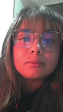 YiniBelle online show from March 19, 5:12 am