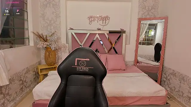 ISABELA TAY online show from January 10, 6:23 pm