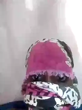 Molatane0 online show from November 13, 11:15 pm