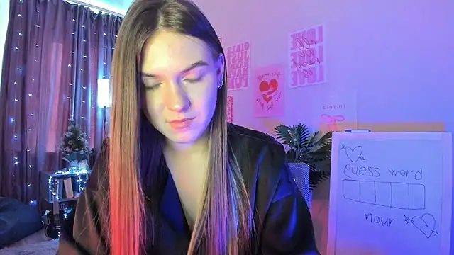 luna lust 212 online show from March 16, 5:55 am