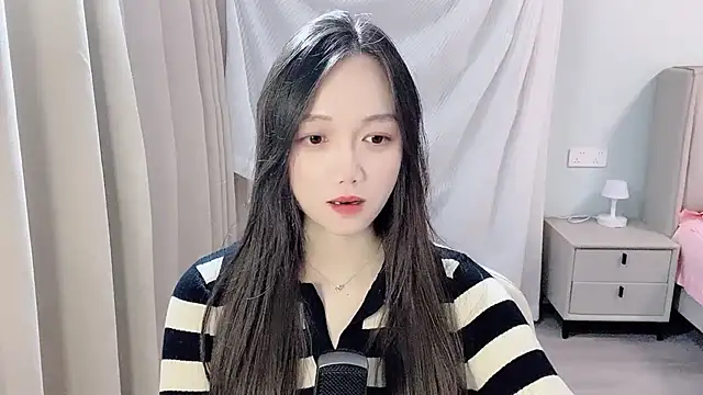 BoiI2u online show from November 22, 3:37 pm