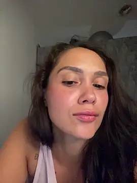 carolsapequinha online show from March 26, 11:06 pm