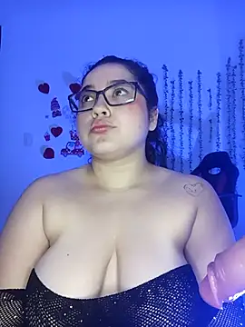 Sweety chloe online show from April 4, 2:10 am