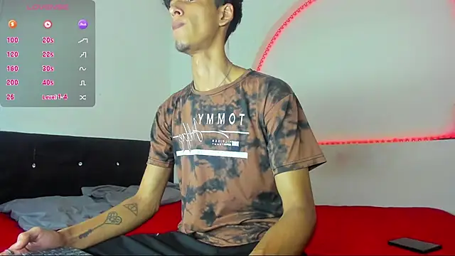 kaiborman00 online show from April 2, 3:04 am