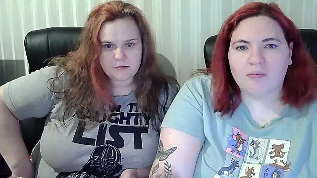 HollyXXEva online show from January 16, 7:54 pm