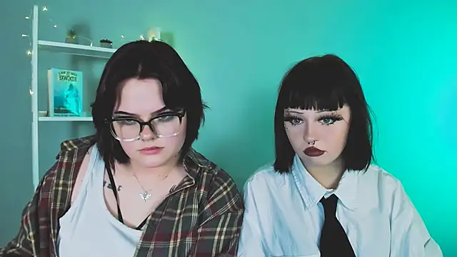 lika pop online show from December 1, 8:00 pm