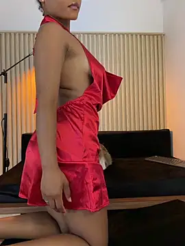 vanestraus online show from March 18, 7:52 pm