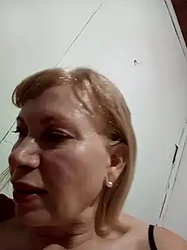 SexyMilf1211 online show from December 4, 1:08 am