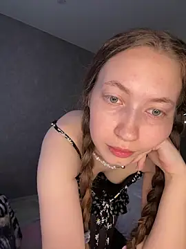 Holy Poly online show from April 1, 5:41 am