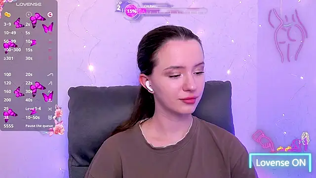 BellaVelure6767 online show from May 23, 2:43 am