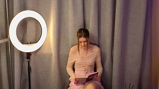 SusyGlines online show from December 20, 4:49 am