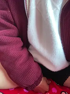 pitty mymi online show from April 11, 3:45 am