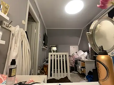 Lockig online show from February 13, 7:48 pm