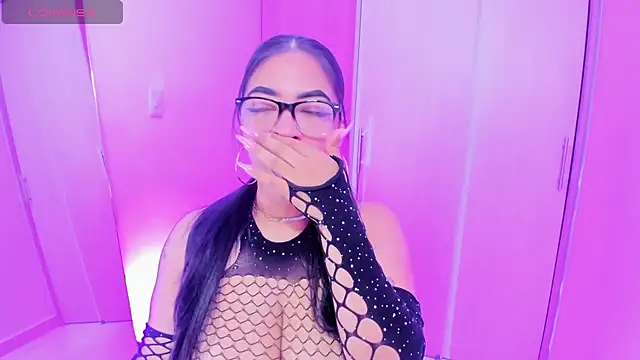 evelisse  online show from April 21, 3:46 am