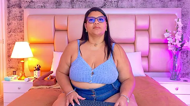 SelennaCooper online show from March 10, 11:47 am