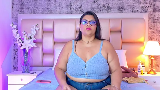 SelennaCooper online show from February 3, 12:21 pm