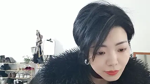 adele8731 online show from January 14, 4:50 am