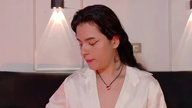 Angel-umbra online show from April 5, 8:30 pm