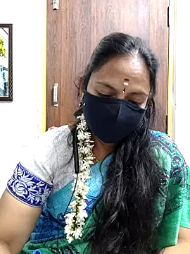 Queen-Neha online show from April 9, 6:19 am